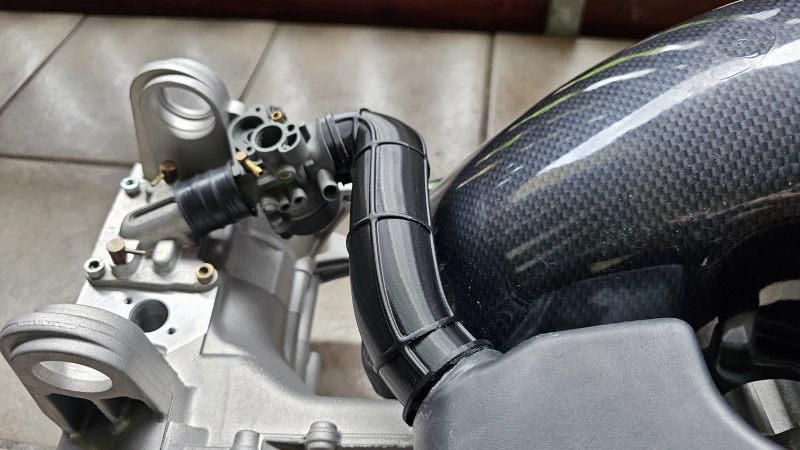 Italjet Formula 50ccm Ansaugschlauch Airbox Anschluss seitlich