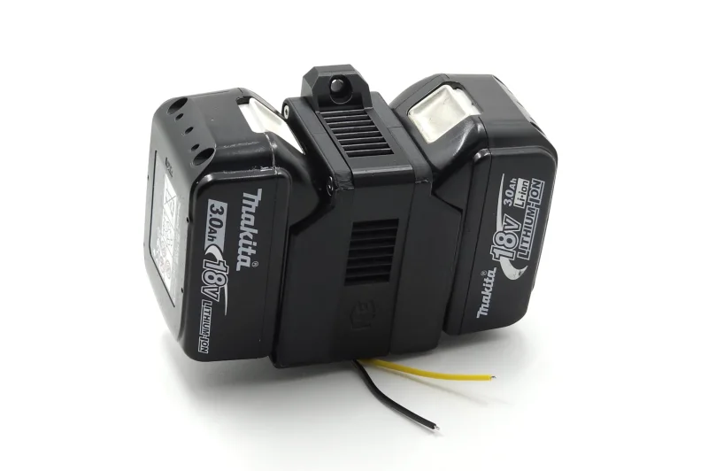 Adapter for 2x Makita batteries 12V 10A output voltage