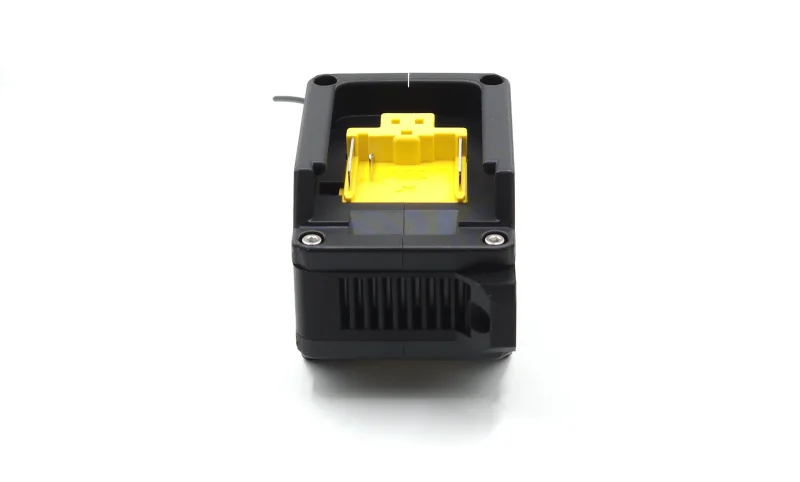Adapter for 2x Makita batteries 12V 10A output voltage